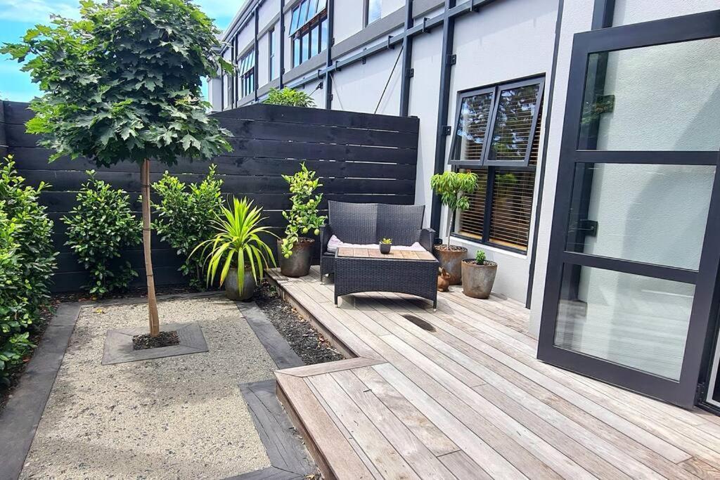 Apartment 1 - Haddin Court - Executive One Bedroom Blenheim Esterno foto